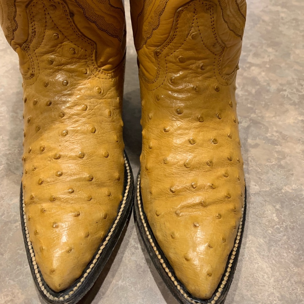 Women’s ostrich cowboy boots